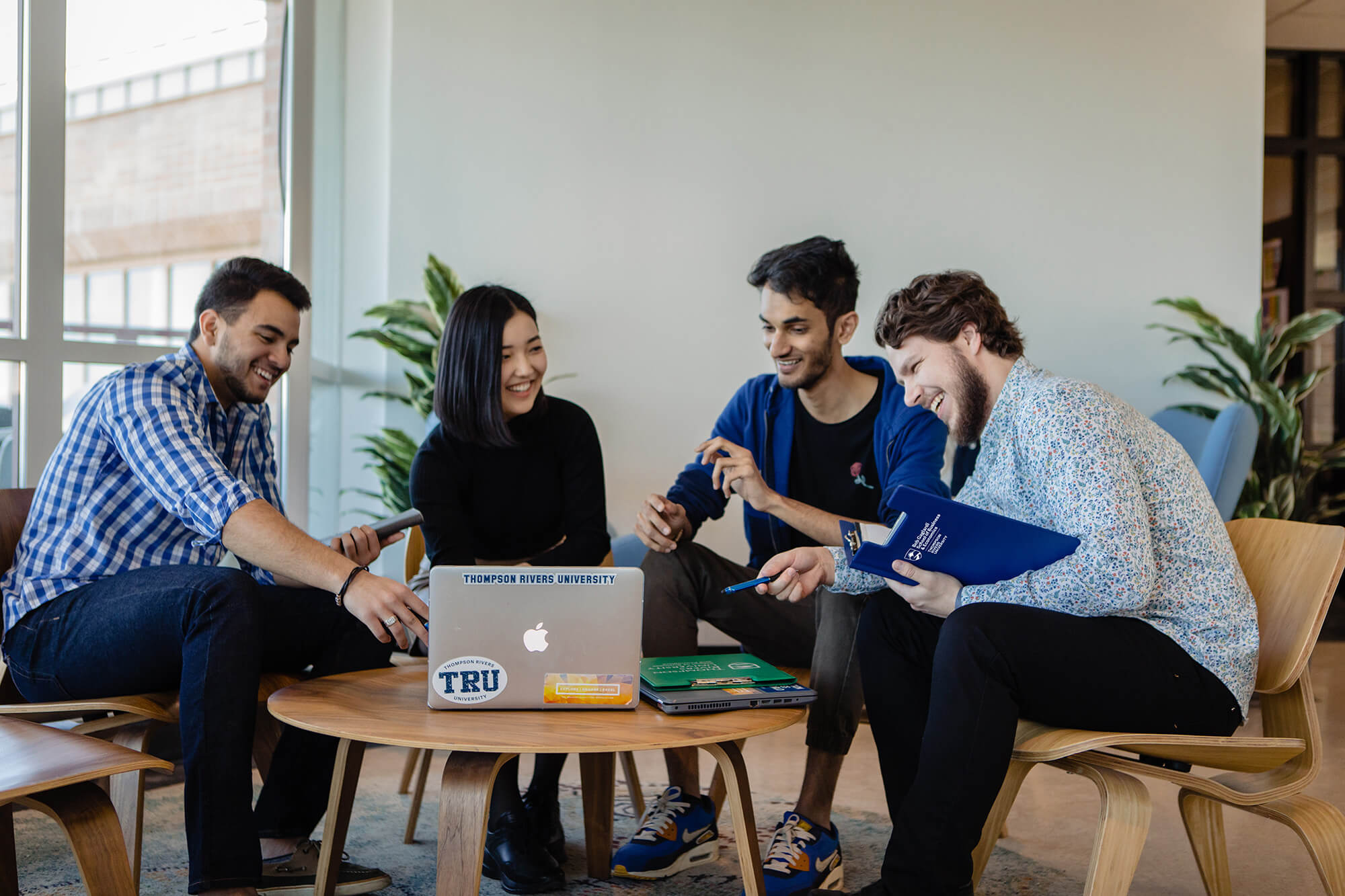 TRU Gaglardi students studying together.